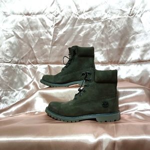 Gray suede boots unisex